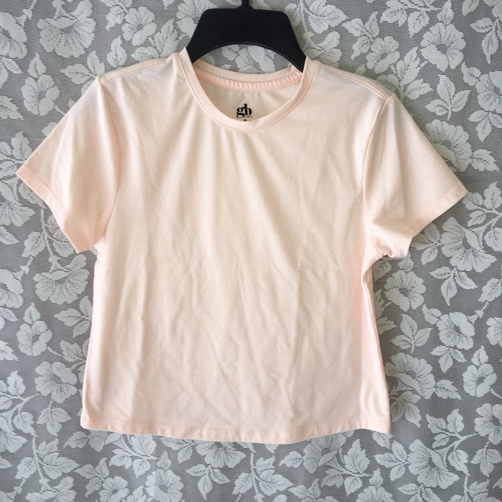 GBGirls peach tee size medium